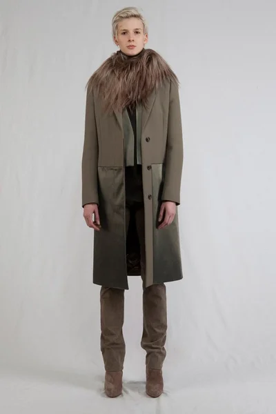 Look 12